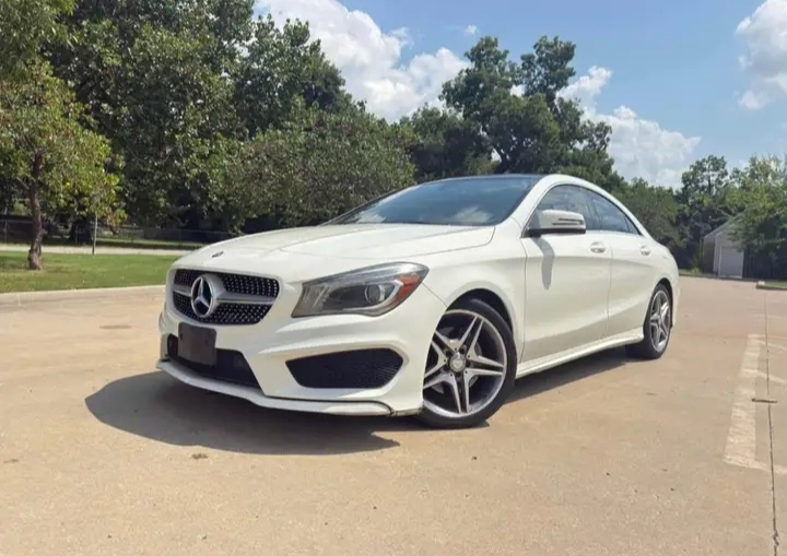 2015 Mercedes-Benz CLA 250 4MATIC — photo 2