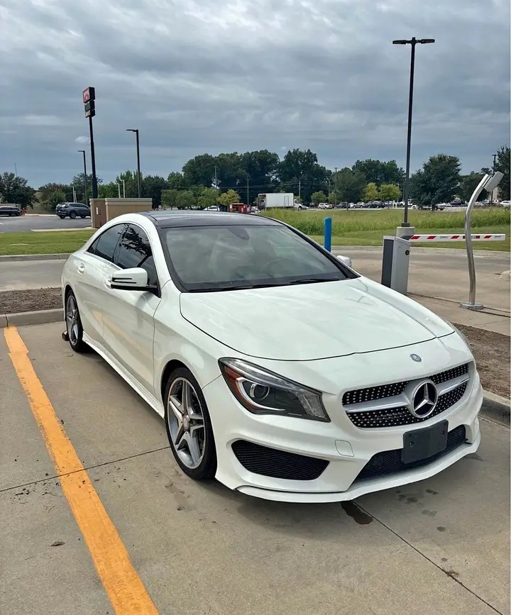 2015 Mercedes-Benz CLA 250 4MATIC — photo 1